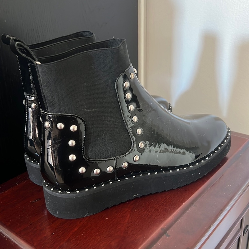 apepazza size 8 booties